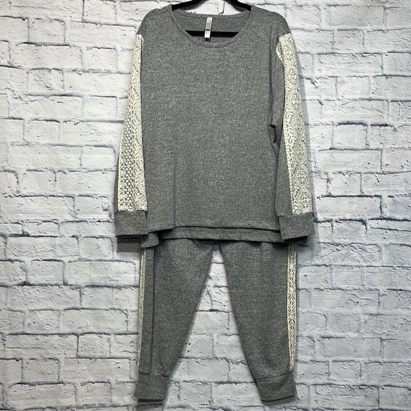 NWOT-Flora Nikrooz Women's Lace Trim Harbor Cozy Pajama Set  Charcoal Gray - Picture 4 of 11